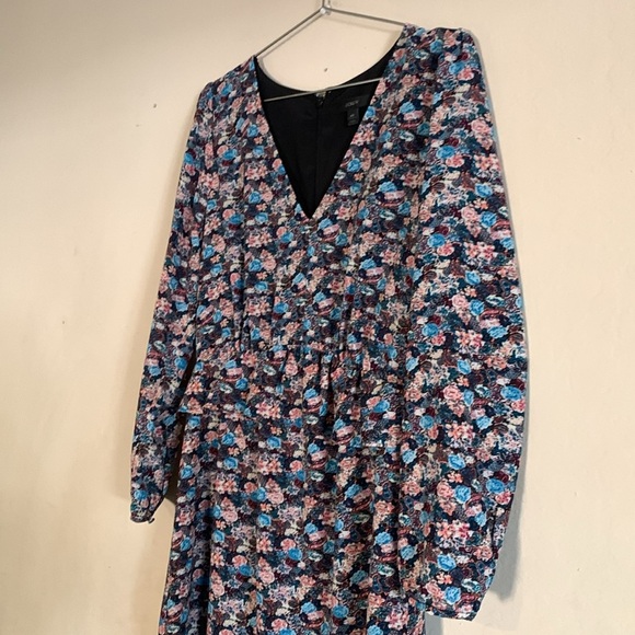 J.CREW RUFFLE-HEM DRESS IN PAISLEY FLORAL SIZE 4T BLACK-MULTI - Picture 7 of 11